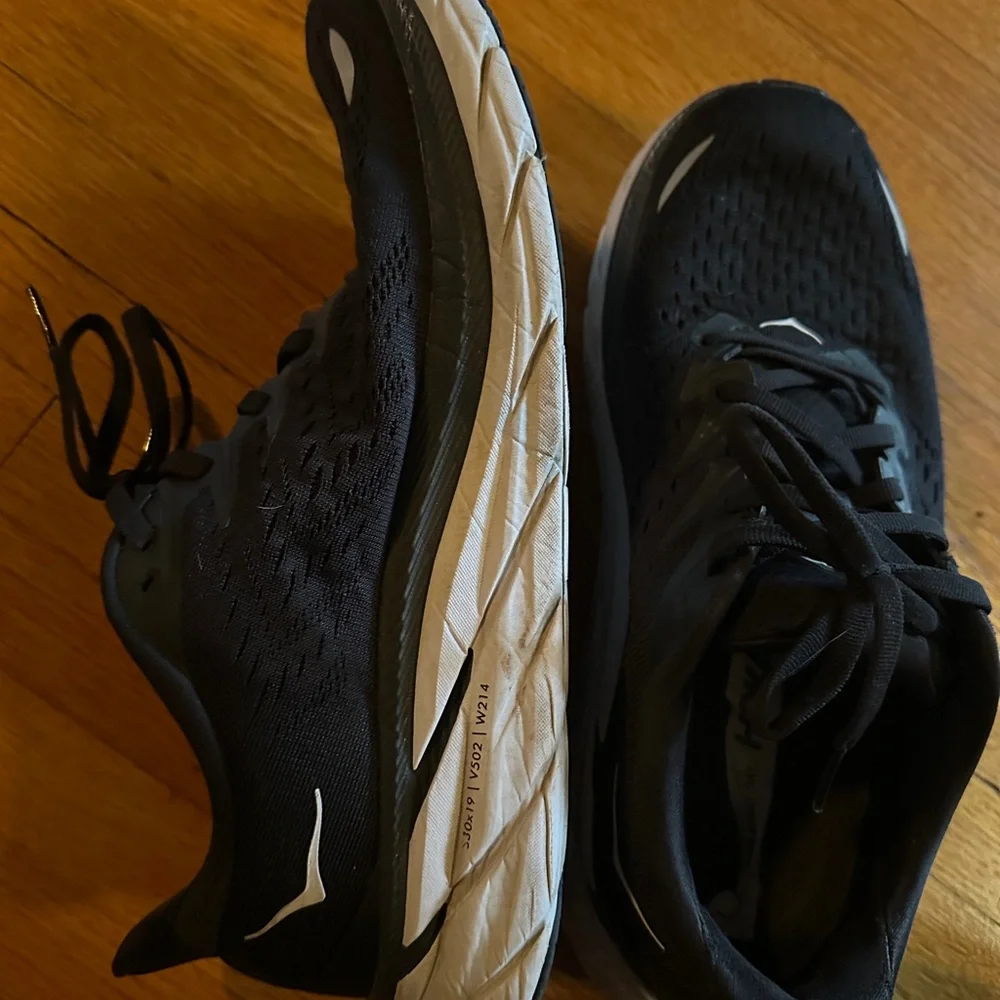 Hoka Black & White Clifton 8 Running Shoes, Size 9.5B (Women’s)